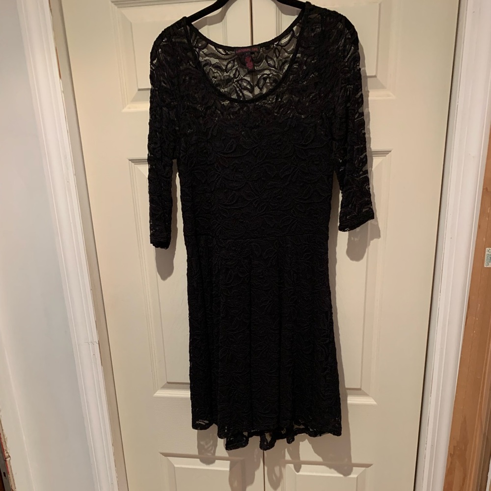 Women’s lace black dress